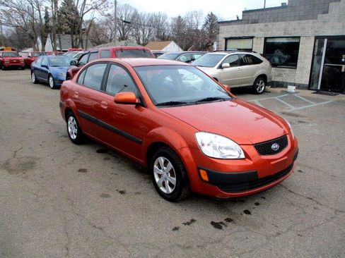 Used 2009 Kia Rio LX image 1