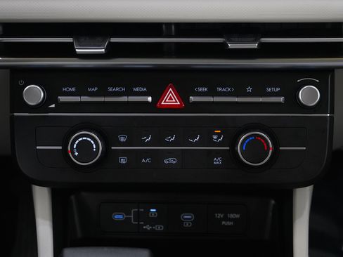 Certified 2025 Hyundai Tucson SE image 16