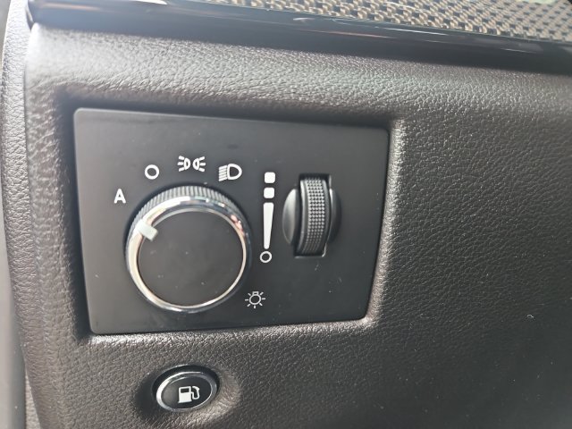 Used 2019 Jeep Grand Cherokee Trackhawk w/ Trailer Tow Group IV AWD/4WD image 29