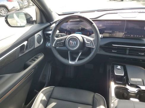 New 2026 Buick Enclave Avenir w/ Super Cruise Package AWD/4WD image 13