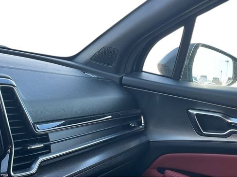 Used 2023 Kia Sportage SX image 20