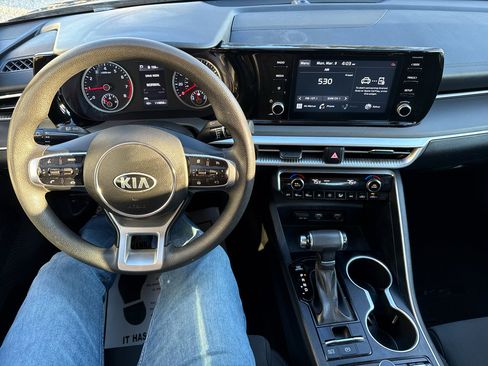 Used 2021 Kia K5 LXS image 9