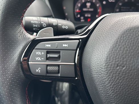 Certified 2025 Acura ADX A-Spec image 31