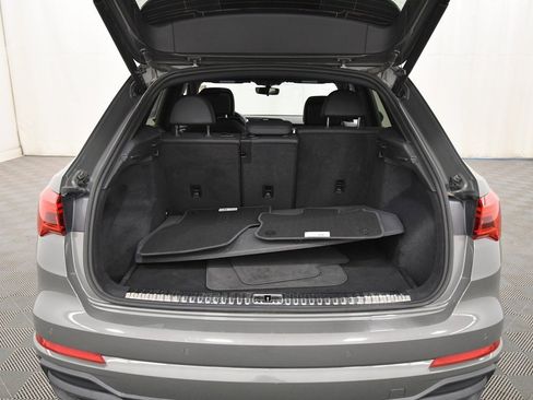 Used 2025 Audi Q3 2.0T Premium image 7