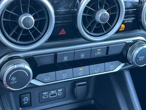 Used 2025 Nissan Sentra SV image 23