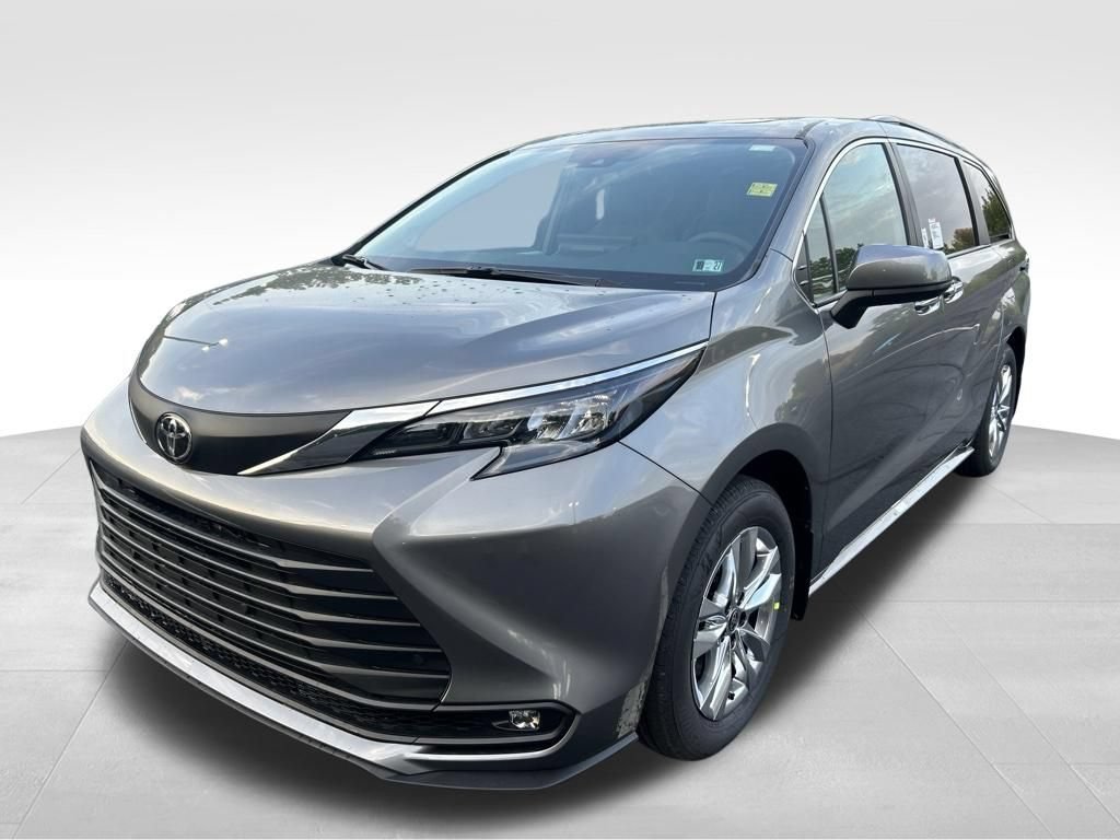 New 2026 Toyota Sienna XLE AWD/4WD 360° Tour