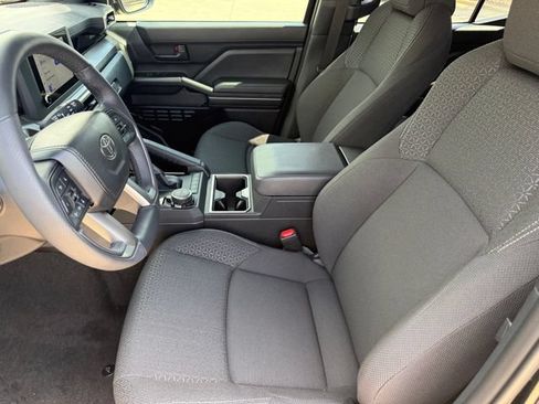 Used 2026 Toyota 4Runner SR5 AWD/4WD image 13