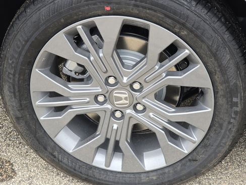 New 2026 Honda Odyssey Touring image 13