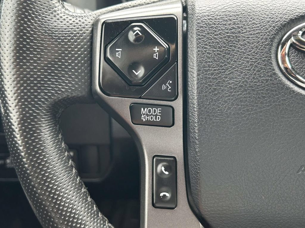 Used 2020 Toyota Tacoma TRD Sport w/ Technology Package AWD/4WD image 26