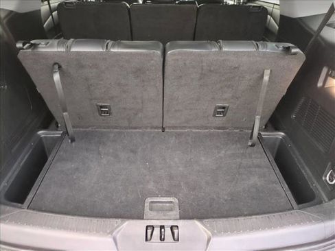 Used 2024 Ford Explorer XLT w/ Equipment Group 202A image 6