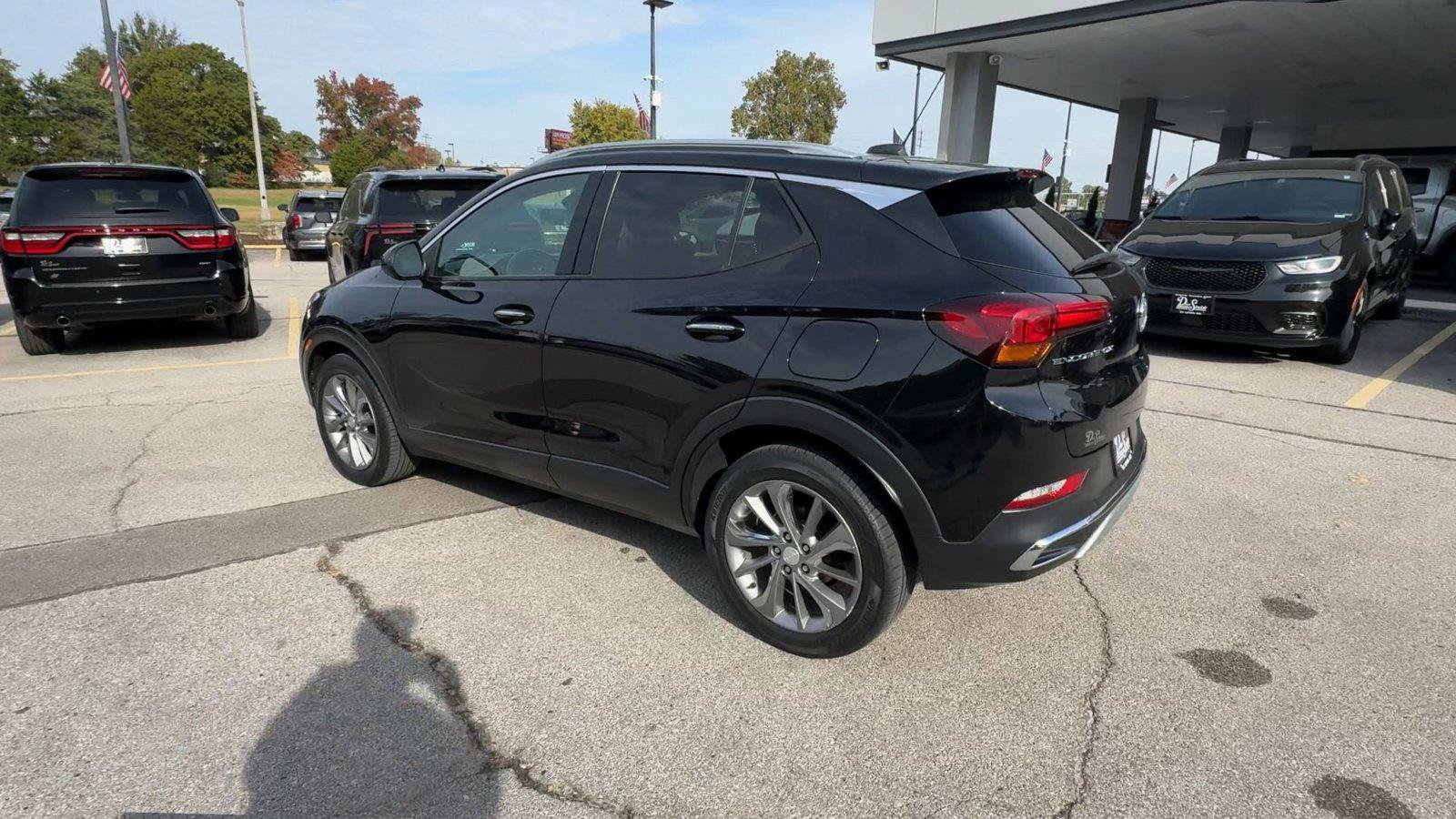 Used 2023 Buick Encore GX Essence w/ Experience Buick Package FWD image 7