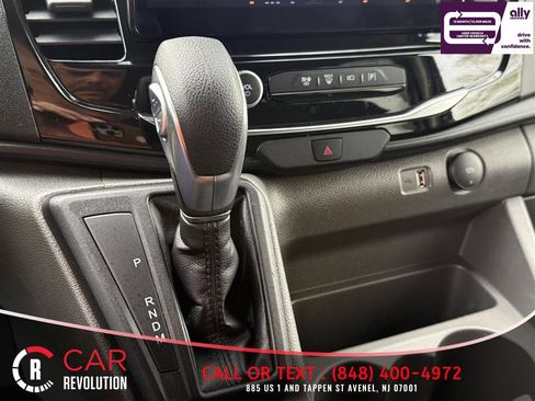 Used 2023 Ford Transit 350 XLT image 17