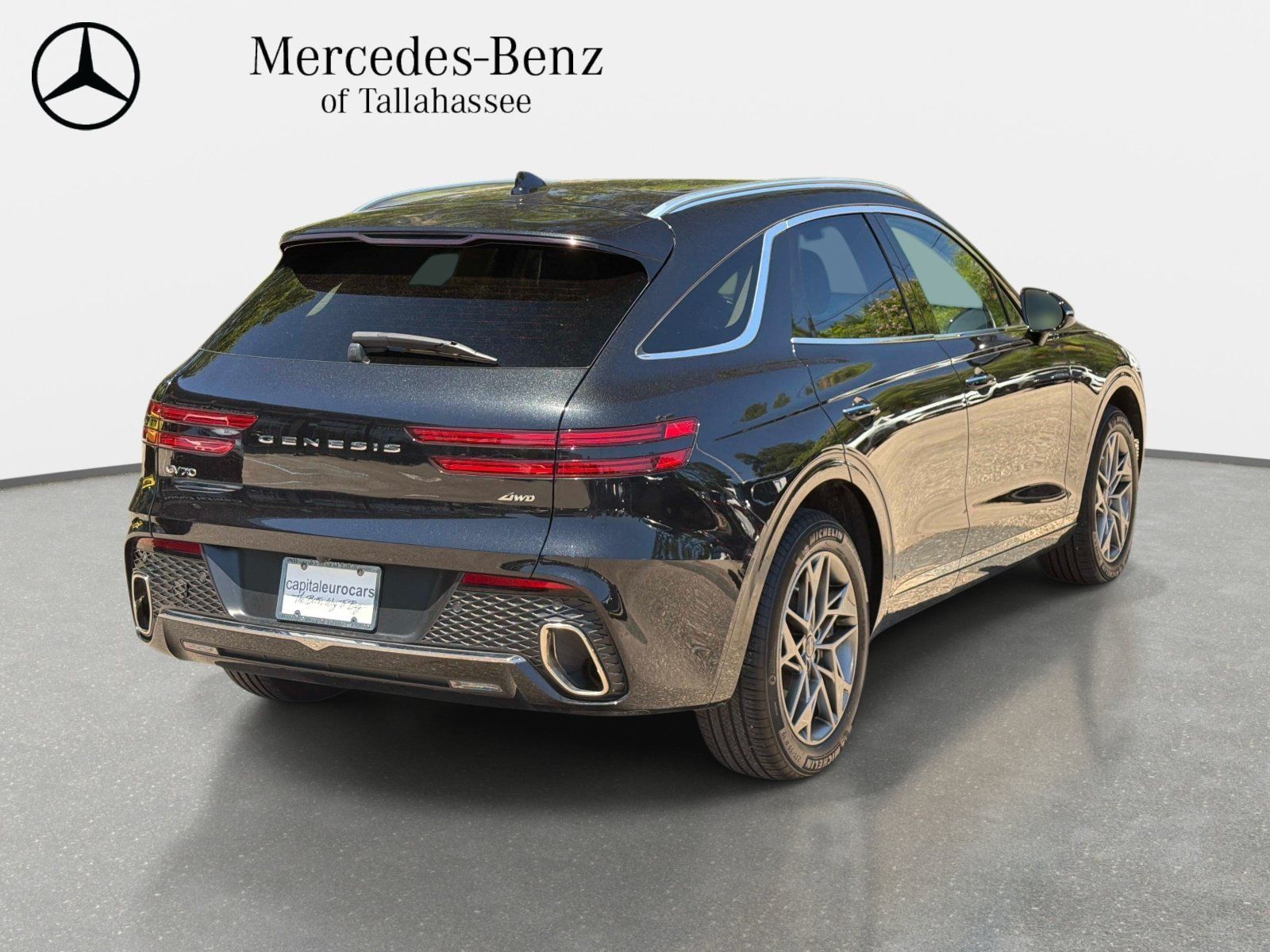 Used 2023 Genesis GV70 2.5T w/ Select Package AWD/4WD image 5