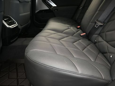 Certified 2026 BMW 740i w/ Executive Package RWD image 16