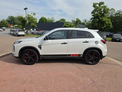 Used 2021 Mitsubishi Outlander Sport SE AWD/4WD image 2