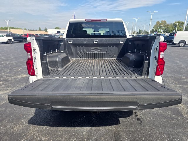Used 2023 Chevrolet Silverado 1500 LT AWD/4WD image 5