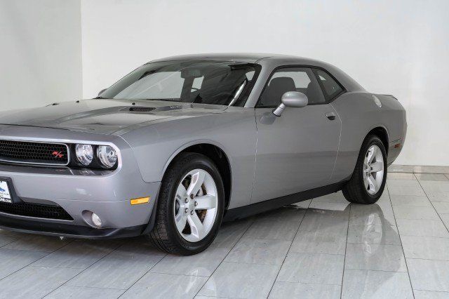Used 2013 Dodge Challenger R/T RWD image 38