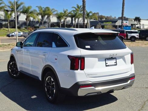 New 2026 Kia Sorento S FWD image 10