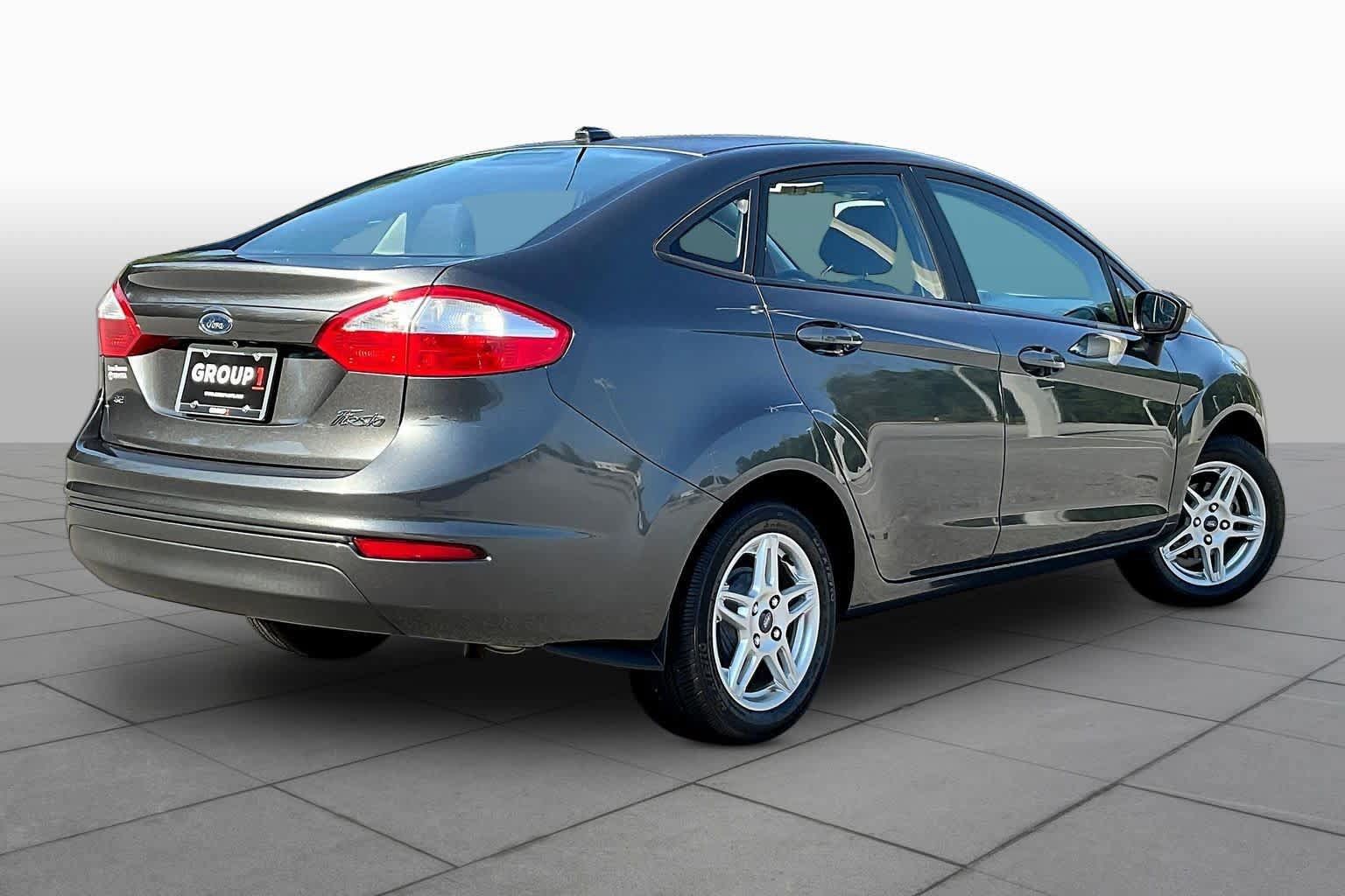 Used 2019 Ford Fiesta SE FWD image 13