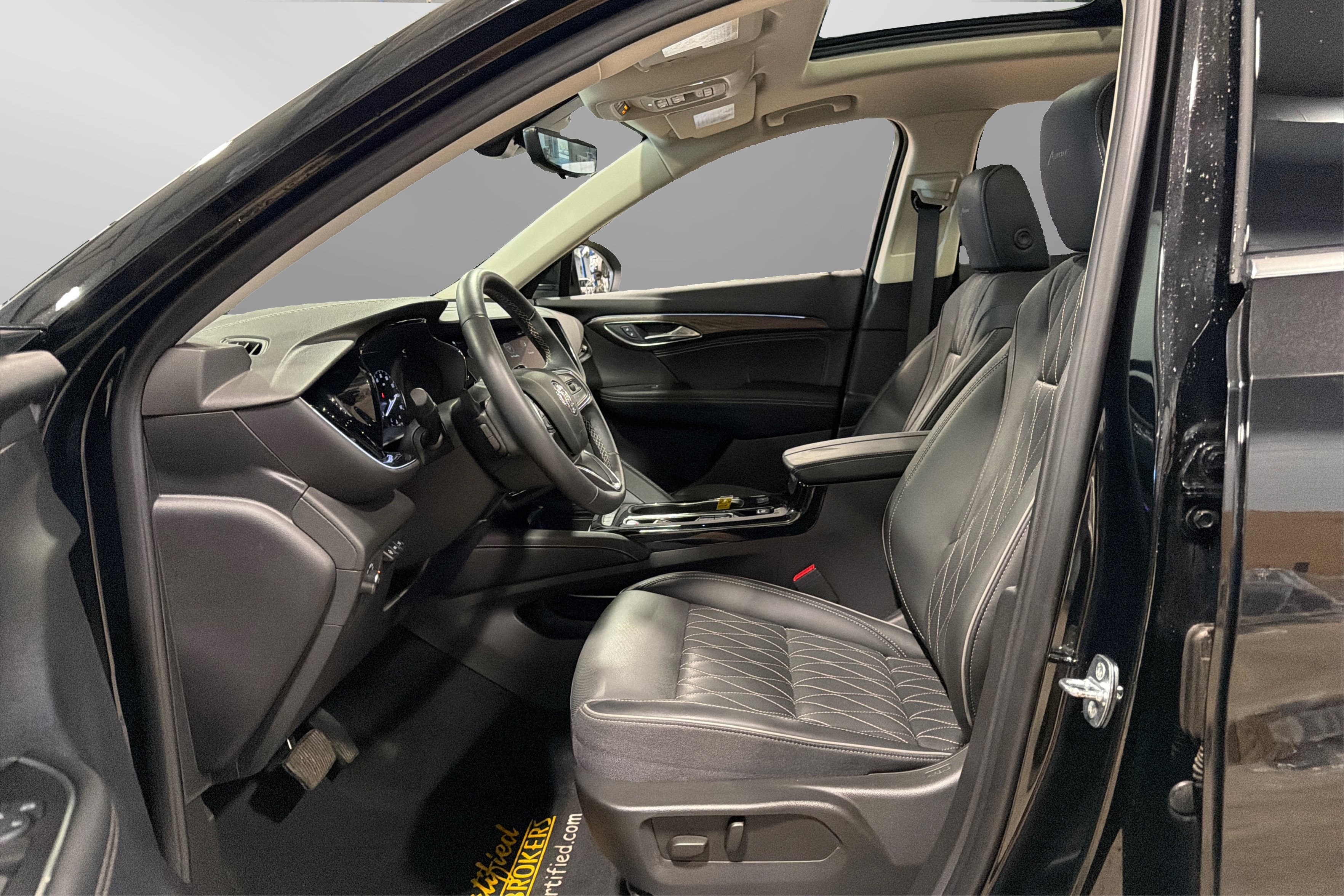 Used 2023 Buick Envision Avenir AWD/4WD image 19