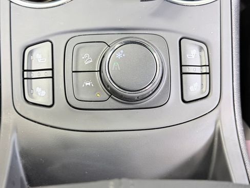 Used 2024 GMC Terrain SLE w/ Driver Convenience Package FWD image 47