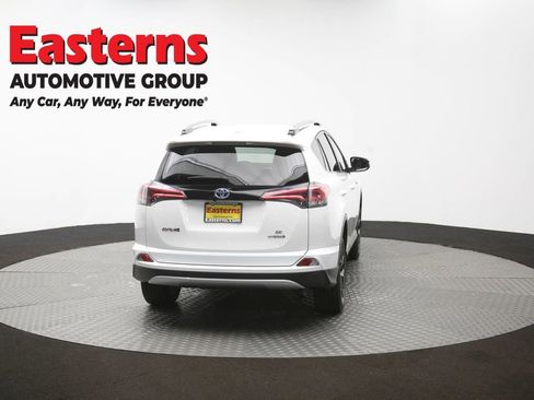 Used 2018 Toyota RAV4 SE AWD/4WD image 40