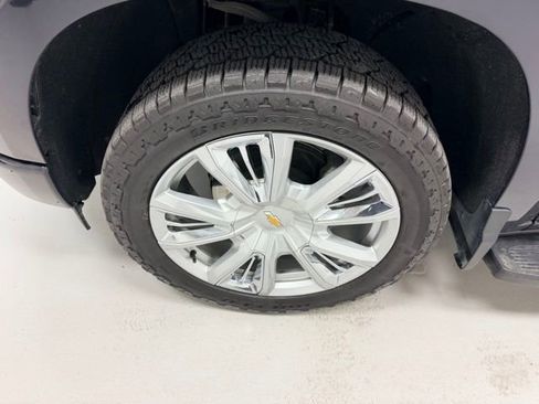 Certified 2022 Chevrolet Silverado 1500 High Country w/ High Country Premium Package image 18