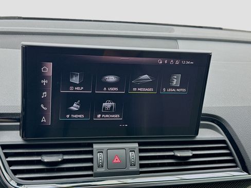 Used 2023 Audi SQ5 Premium w/ Convenience Package image 9