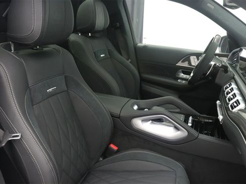 New 2026 Mercedes-Benz GLE 63 AMG S image 9