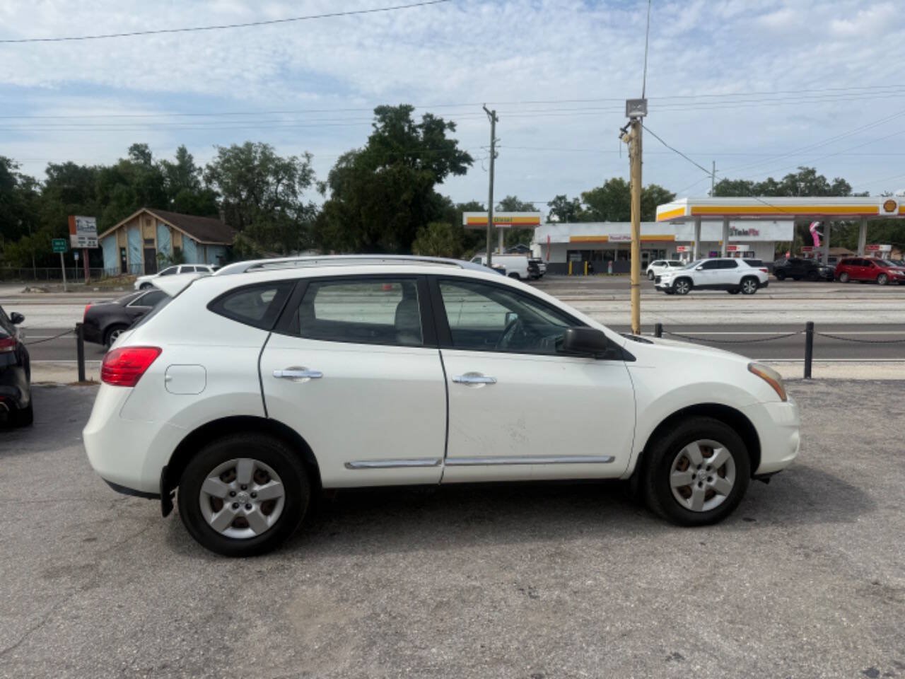 Used 2015 Nissan Rogue S w/ Convenience Package AWD/4WD image 7