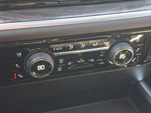 Used 2023 Chevrolet Silverado 1500 LTZ w/ LTZ Premium Package image 17