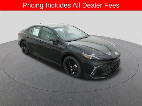 New 2026 Toyota Camry SE FWD image 13
