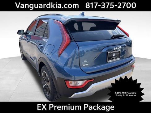 New 2026 Kia Niro EX image 2