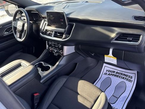 Used 2024 GMC Yukon SLE w/ LPO, Floor Liner Package image 29