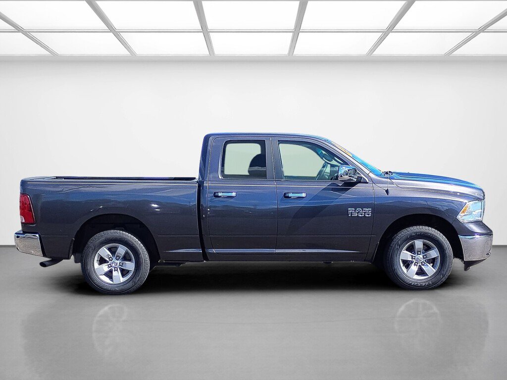 Used 2017 RAM 1500 Classic SLT AWD/4WD image 6