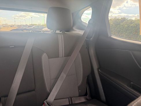 Used 2025 Chevrolet Blazer LT image 37