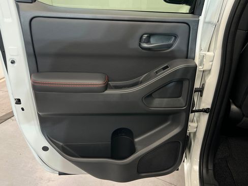 New 2026 Nissan Frontier PRO-4X w/ Tow Package AWD/4WD image 18