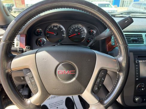 Certified 2014 GMC Sierra 3500 SLT w/ Suspension Package, Off-Road AWD/4WD image 19