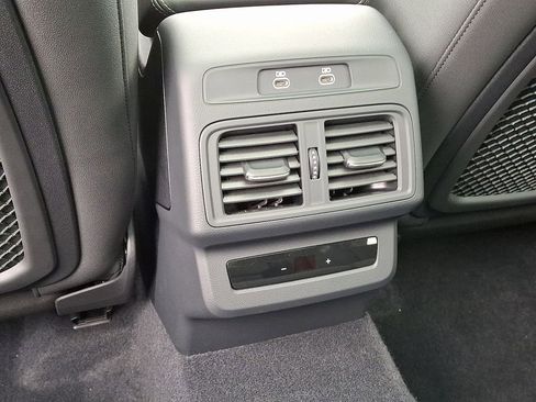 Certified 2025 Audi Q5 Premium image 11