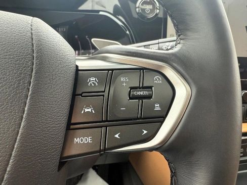 Used 2025 Lexus NX 350h AWD w/ Premium Package image 17