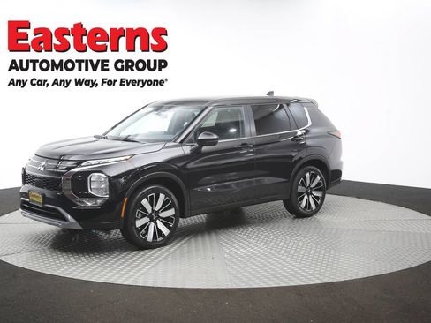 Used 2025 Mitsubishi Outlander SE AWD/4WD image 57