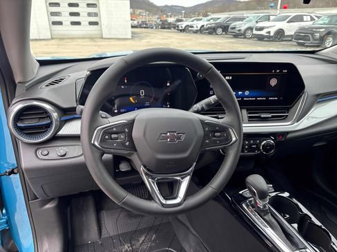 New 2026 Chevrolet Trax LT w/ Midnight Edition image 13