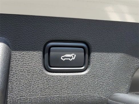 Certified 2025 Kia Sportage SX image 7