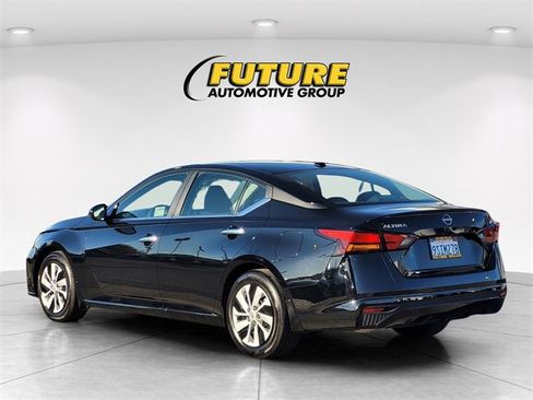 Certified 2025 Nissan Altima 2.5 S image 7