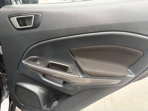 Used 2021 Ford EcoSport SE FWD image 35