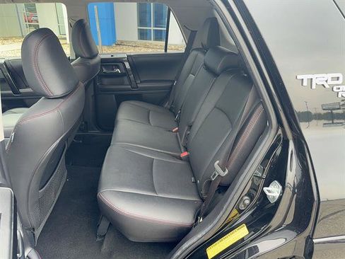 Used 2019 Toyota 4Runner TRD Off-Road Premium AWD/4WD image 12