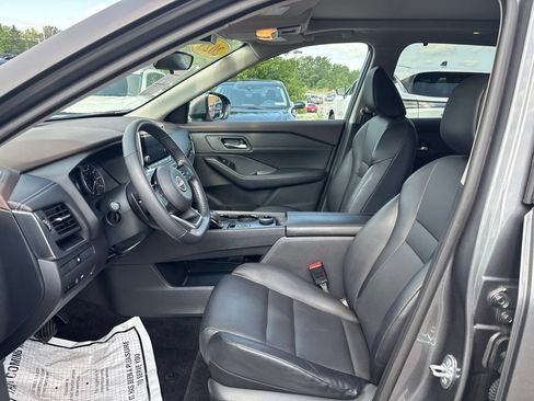 Certified 2023 Nissan Rogue SV w/ SV Premium B Package AWD/4WD image 20