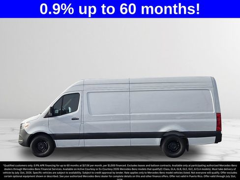 Used 2025 Mercedes-Benz Sprinter 2500 image 3