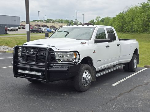 Used 2020 RAM 3500 Tradesman AWD/4WD image 12