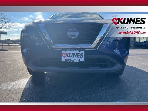 Used 2023 Nissan Rogue S image 14